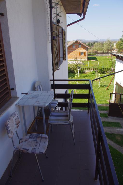 Apartment Tomy Slunj Luaran gambar